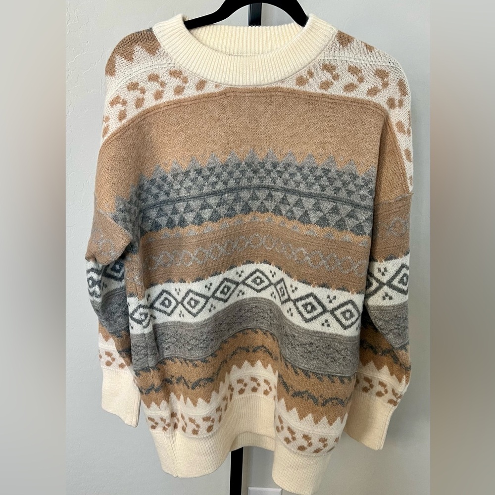 Women’s Size Medium Davi & Dani Sweater